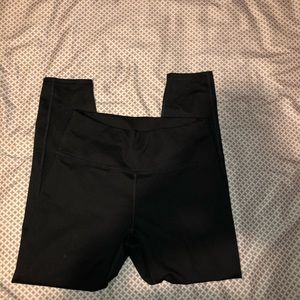 Fabletics cropped leggings